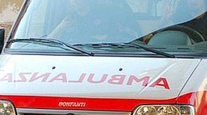 ambulanza fronte