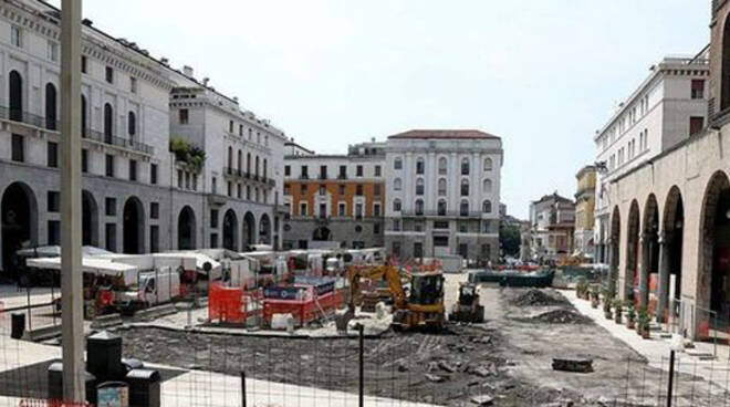 piazza vittoria cantiere