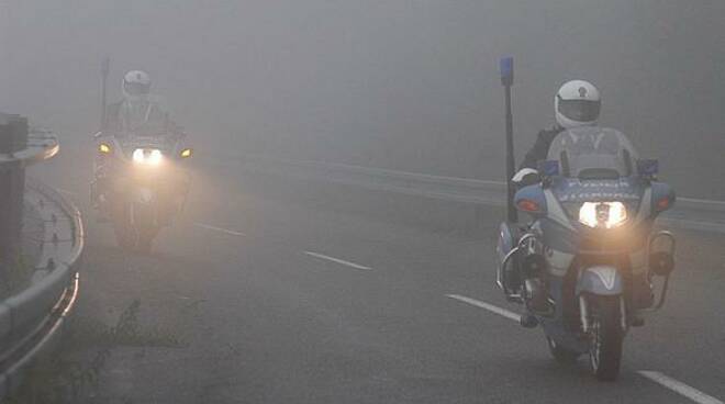 polizia in moto