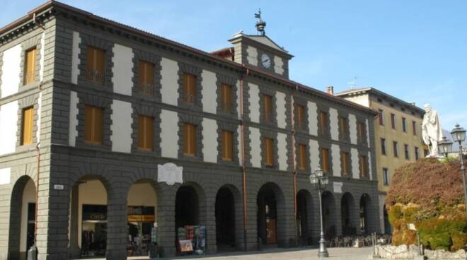 palazzo_comunale_iseo