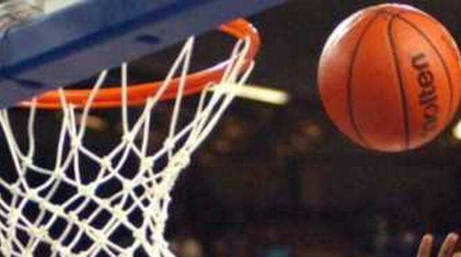 basket-brescia-perde-sassari-addio-playoff