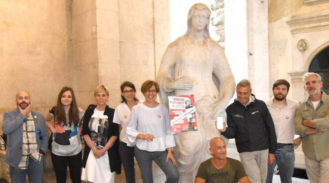 Statue-parlanti-app-brescia