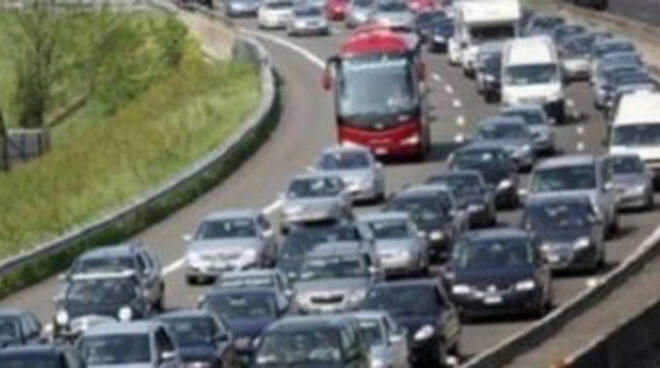 traffico-tangenziale-sud-tamponamento