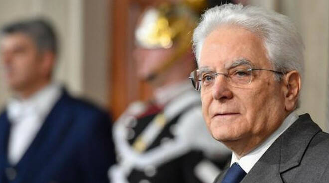 Mattarella-foto-sindaci-lega