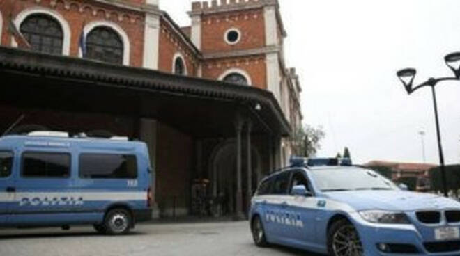 stazione-marijuana-bottiglia-aranciata