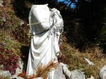 Valvestino-statua-madonna-decapitata
