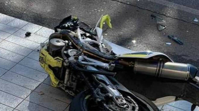 Moto-incidente-auto-cortefranca