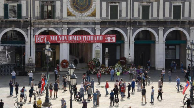 Strage di piazza Loggia i messaggi delle istituzioni e della politica