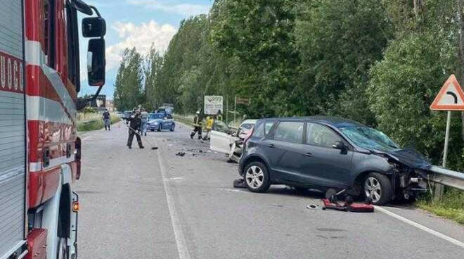 Desenzano tragico frontale muore donna, tre feriti anche un bambino