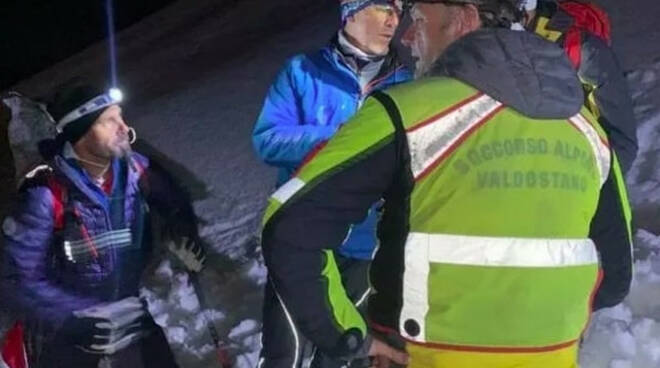 Valle Aosta elicottero con due bresciani precipita un morto e un ferito