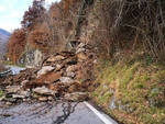 Frana sopra Edolo chiusa la strada 39 che porta Aprica