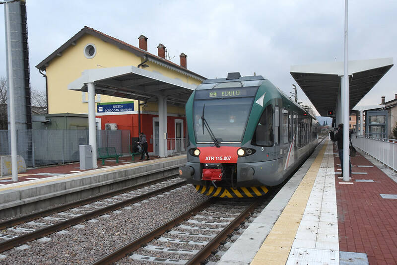 Borgo San Giovanni stazione Trenord