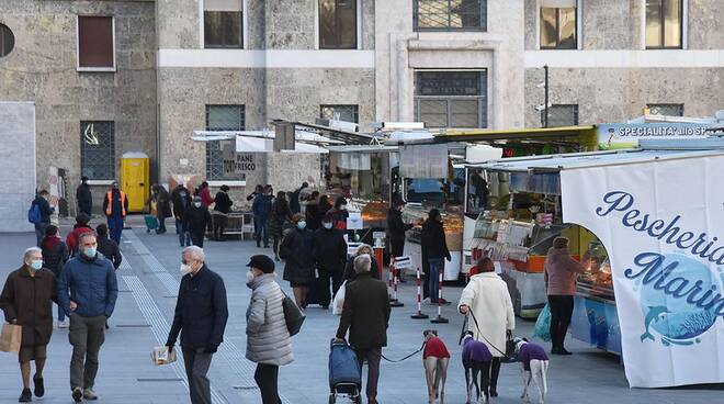 Mercato Piazza Vittoria Brescia