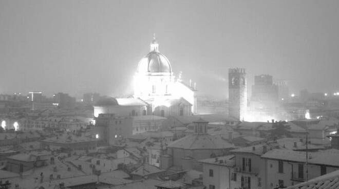 Meteo bufera di neve nel bresciano Fino a oltre 15 centimetri di accumuli