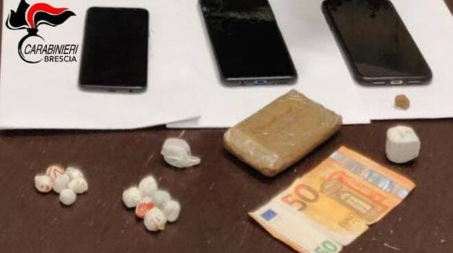 Sirmione quattro giovani pusher e hashish in casa tutti arrestati