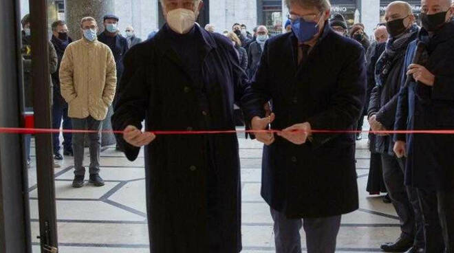 Brescia nuovo supermercato Italmark inaugurato in piazza Vittoria