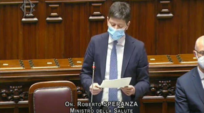 Vaccino antiCovid Speranza alla Camera A tutti gli over 60 entro giugno