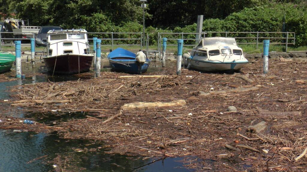 Lago d'Iseo Sebino battello spazzino foce Oglio Pisogne