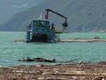 Lago d'Iseo Sebino battello spazzino foce Oglio Pisogne