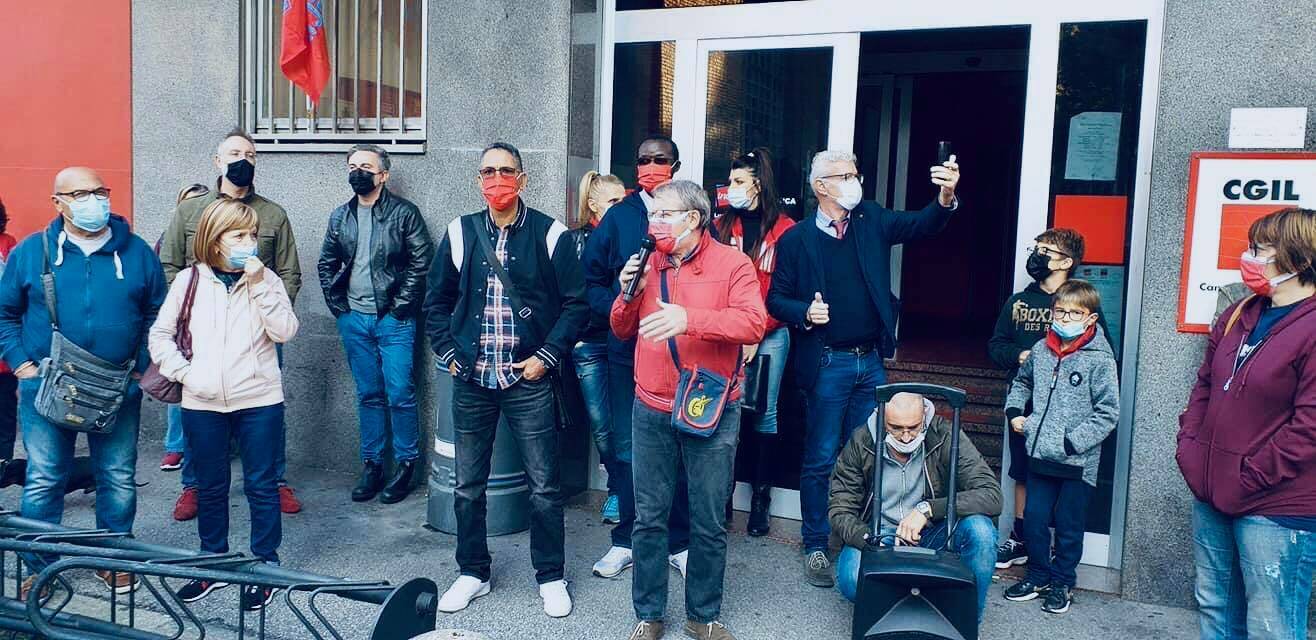 Cgil Camera del Lavoro solidarietà dopo l'attacco fasciata a roma