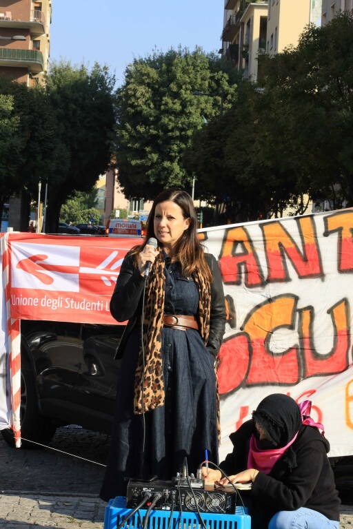 Manifestazione stazione Unione studenti Brescia presidio trasporti 23 ottobre 2021