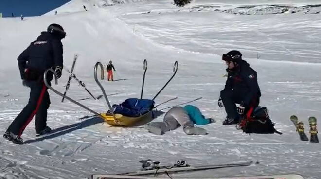 Carabinieri sciatori Tonale soccorso sci