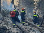 incendio rogo Maniva volontari vigili del fuoco