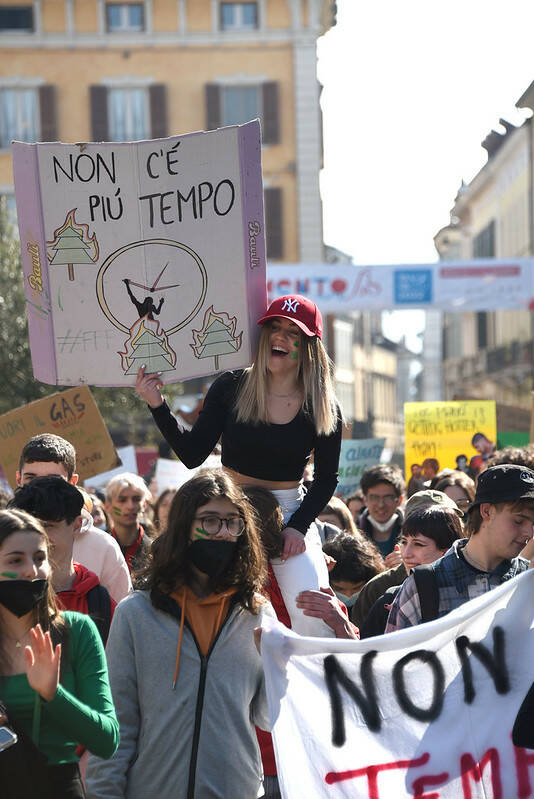 Fridays For Future global strike sciopero ambiente venerdì 25 marzo 2022