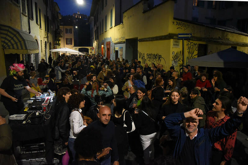 Carminiamo Festa dell'Europa quartiere Carmine locali movida 7 maggio 2022 foto Penocchio