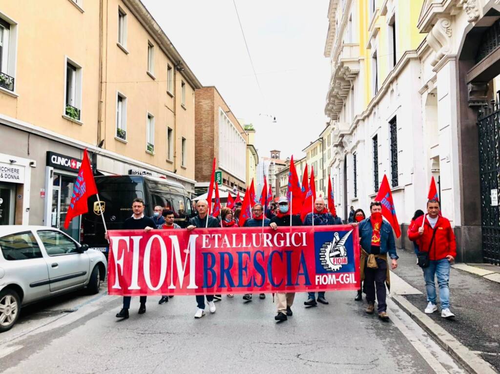 Primo maggio 2022 Brescia manifestazione Cgil Cisl Uil