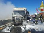 rogo incendio brucia camion sp 19 Ospitaletto