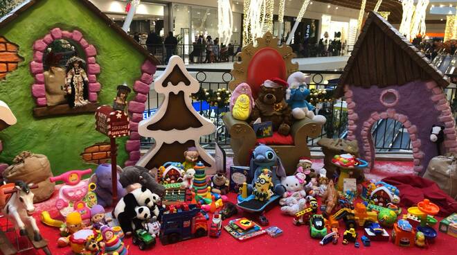 raccolta giocattoli centro commerciale Leone shopping center