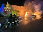 vigili del fuoco pompieri fiamme rogo incendio auto rubata Paderno Franciacorta