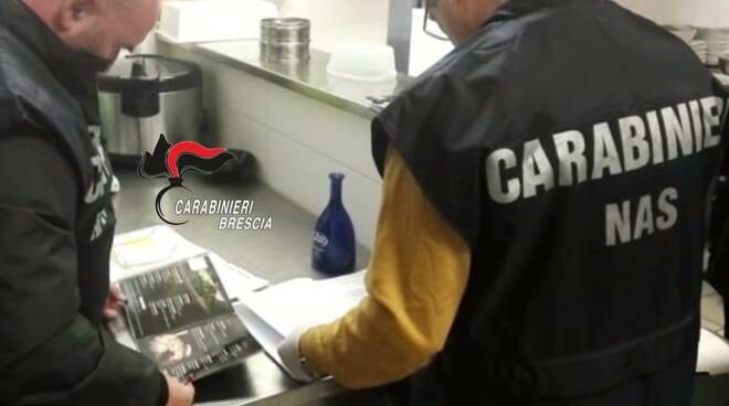 Carabinieri controllo stazione Brescia Nas controlli locali