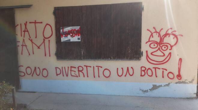 Capriolo quagliodromo devastato dai vandali Animal liberation Front