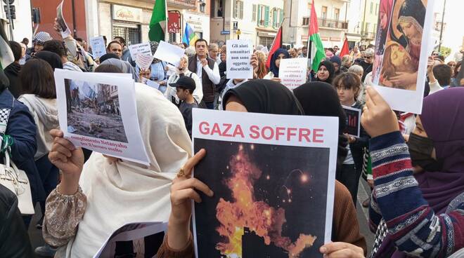 manifestazione pro Palestina Brescia