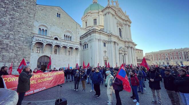 Manifestazione CGIL e UIL piazza Paolo VI sciopero 