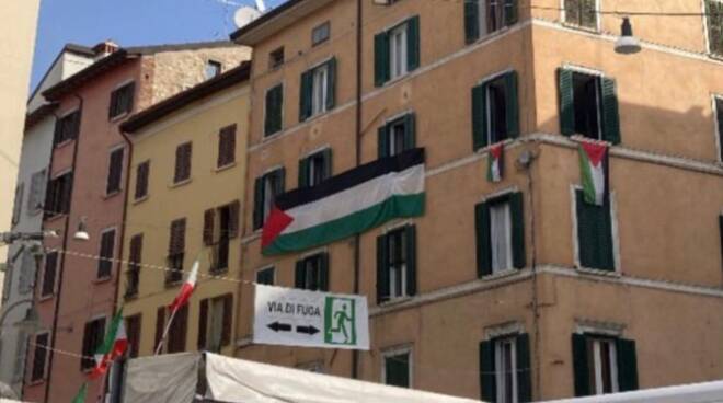 flash mob Fiera di San Faustino Palestina