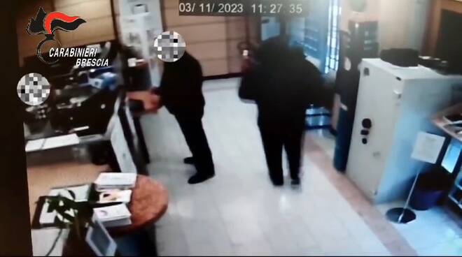rapina in banca videosorveglianza telecamere 