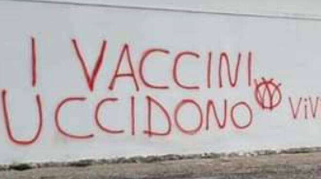 Scritte No Vax