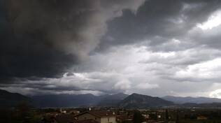 Nuvole e Grandine Pasquetta tempesta in Franciacorta Cortefranca