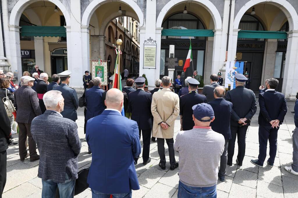cerimonia giornata vittime terrorismo Brescia